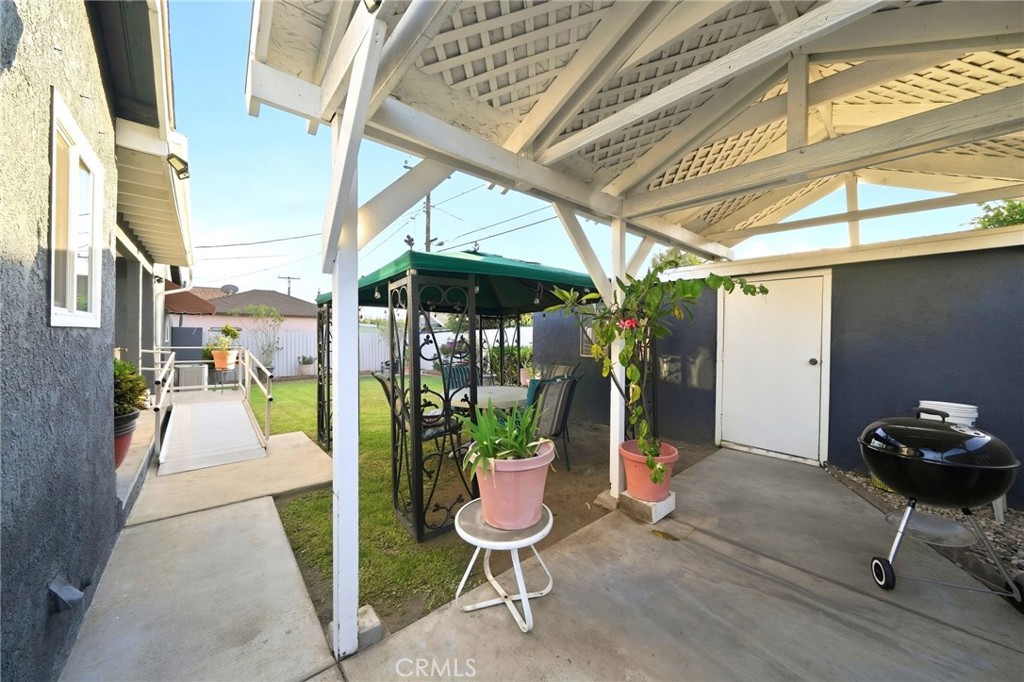 2009 Graylock Avenue Property Photo 47