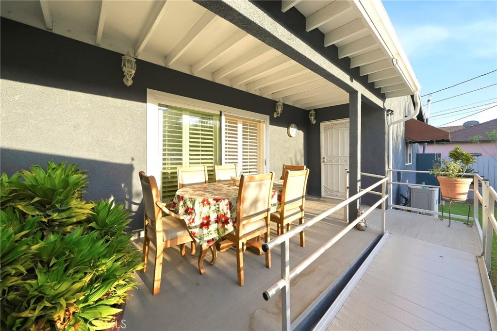 2009 Graylock Avenue Property Photo 49