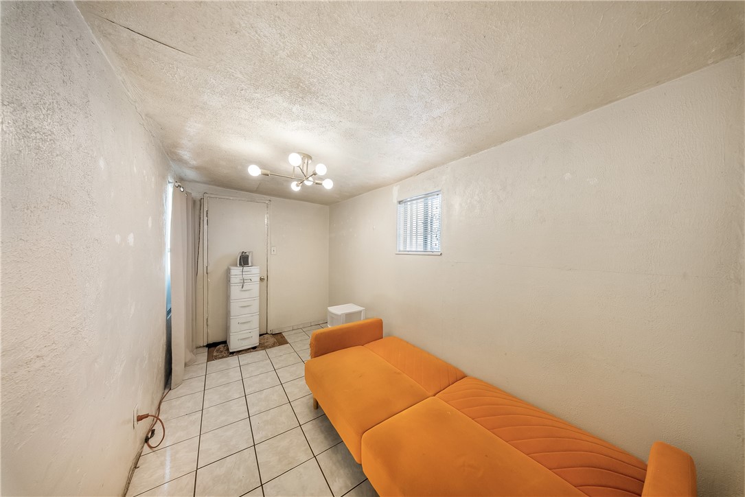2531 Pomeroy Avenue Property Photo 22