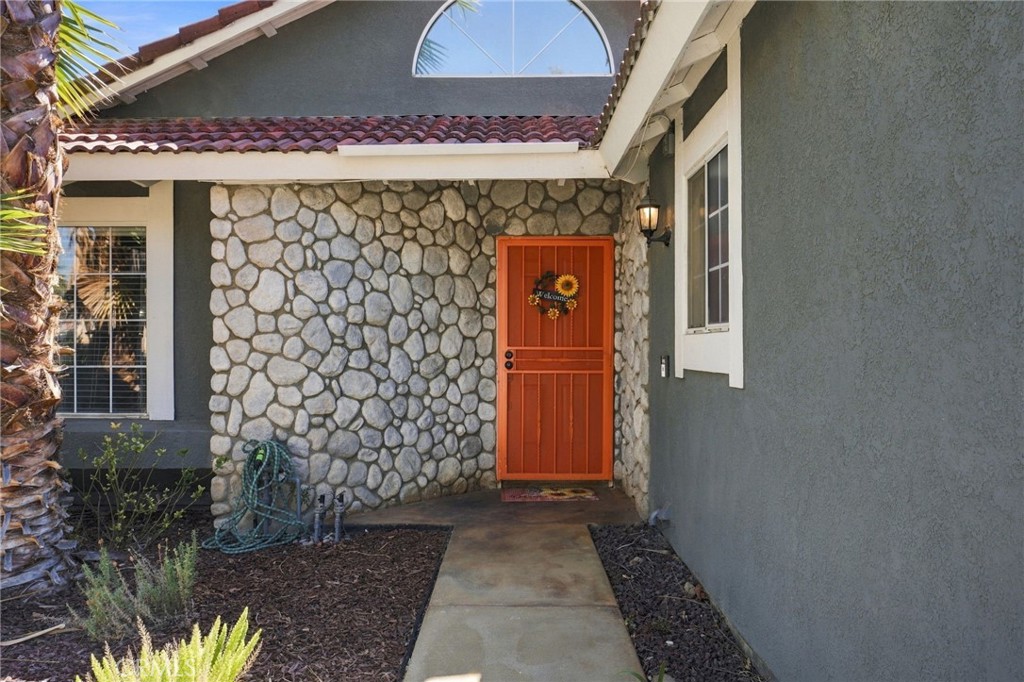 22639 Valley Vista Circle Property Photo 3