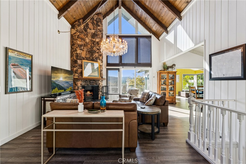 700 Zurich Property Photo 4