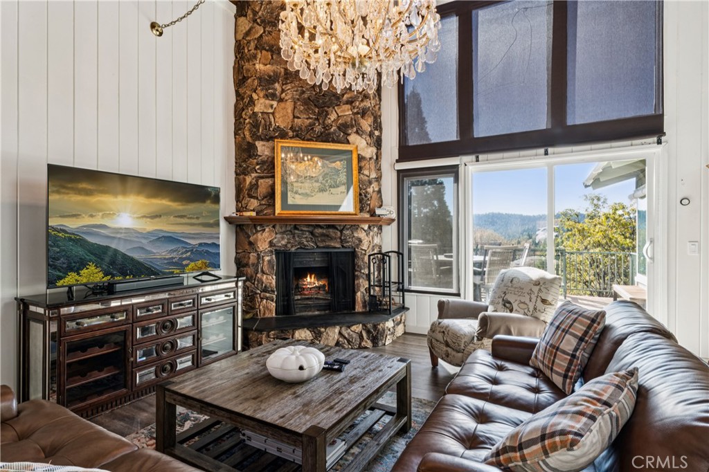 700 Zurich Property Photo 5