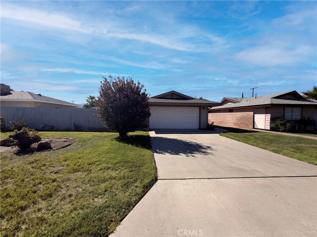 41219 Tava Property Photo 1