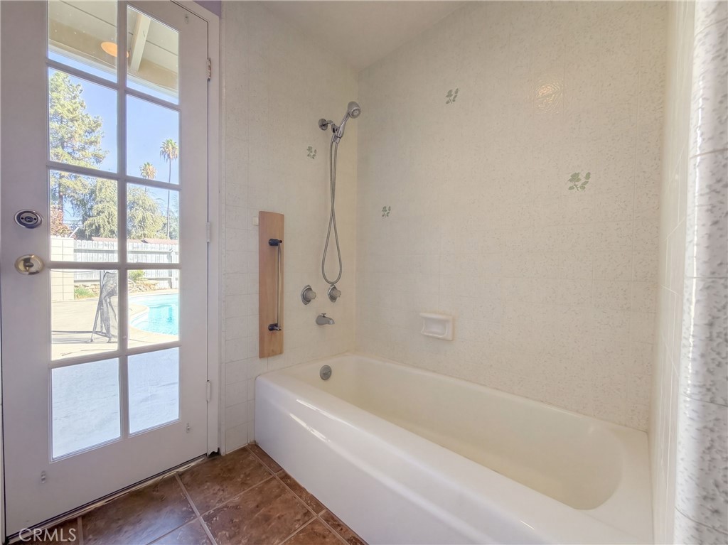 41219 Tava Property Photo 20