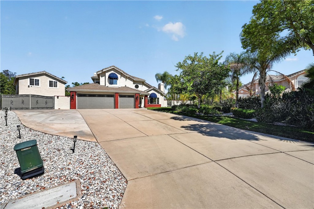 7700 Westpark Drive Property Photo 3