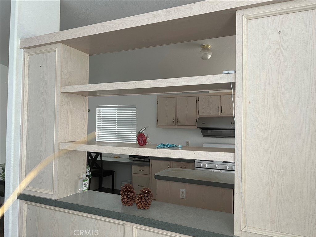 8191 Calabash Ave 22 Property Photo 9