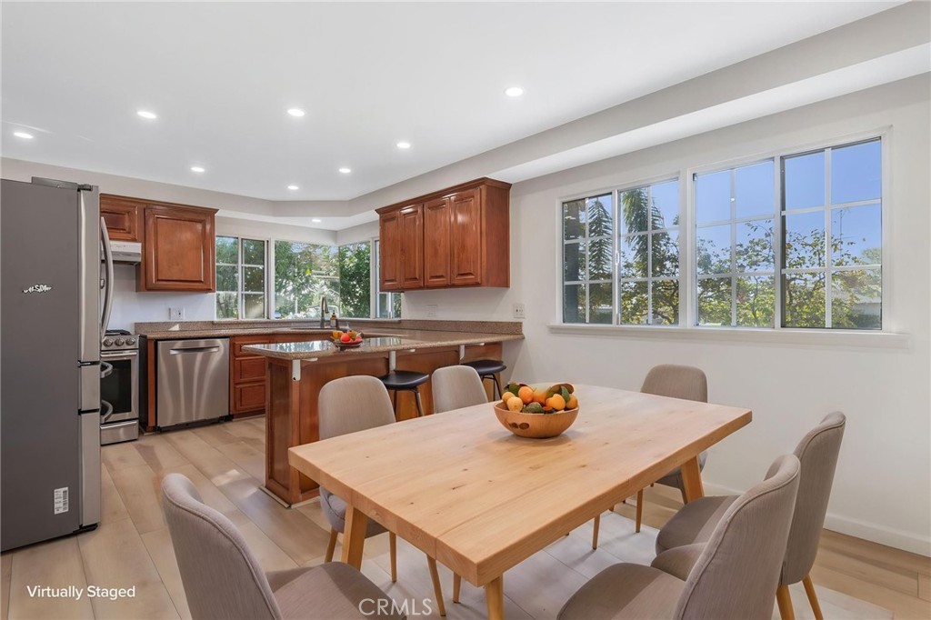 11461 Flower Street Property Photo 8