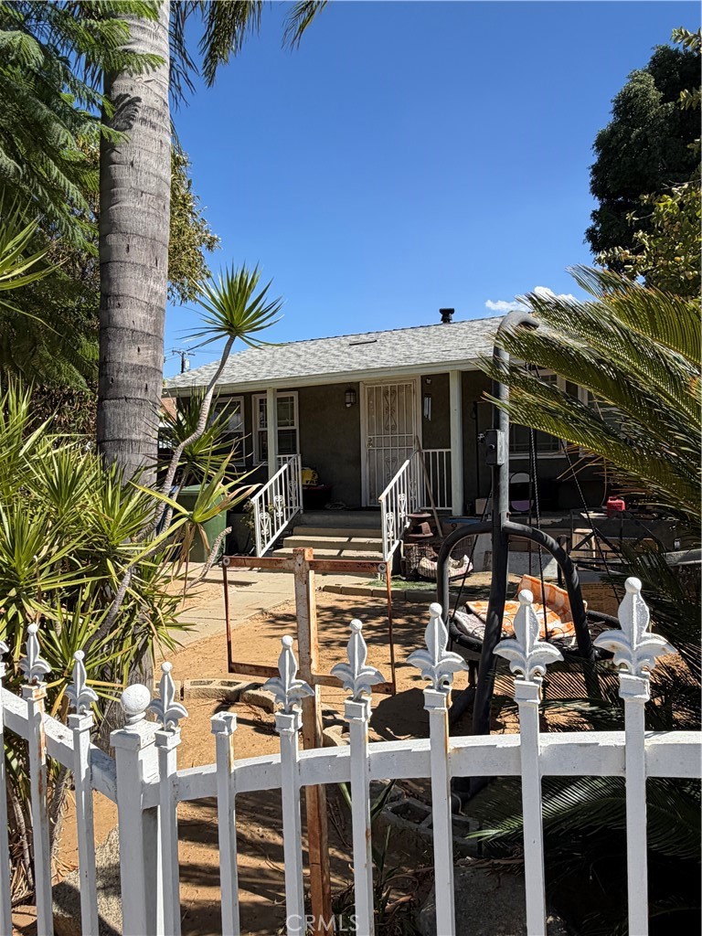 3040 Orange Property Photo 2