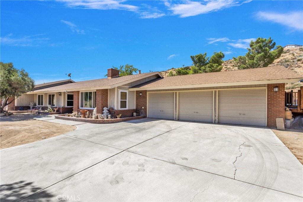 7402 Calpella Property Photo 4