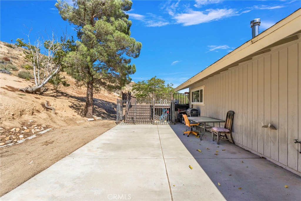 7402 Calpella Property Photo 42