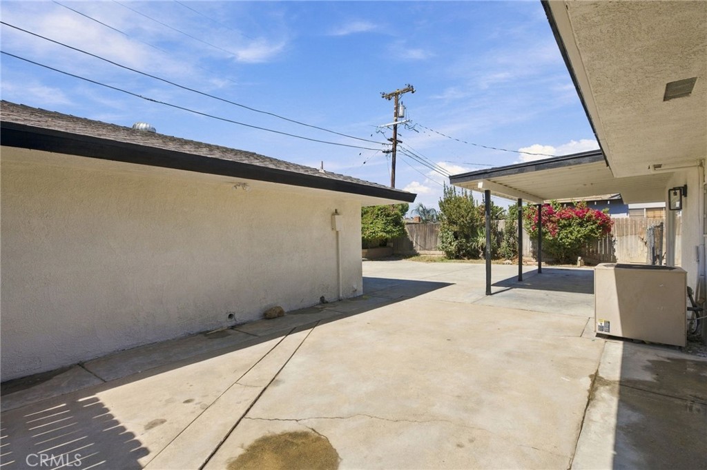 421 421 Brookhaven Dr Property Photo 40