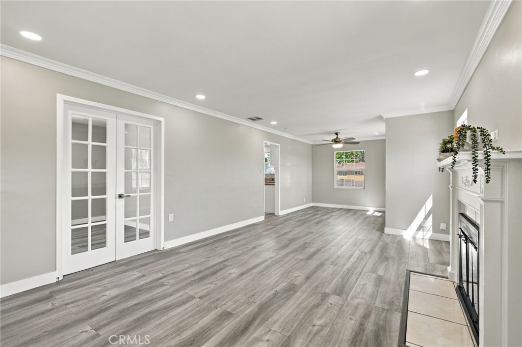 6815 Barcelona Property Photo 7