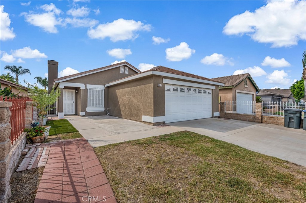 569 Award Drive Property Photo 5