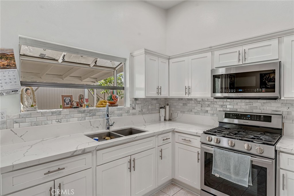 569 Award Drive Property Photo 12