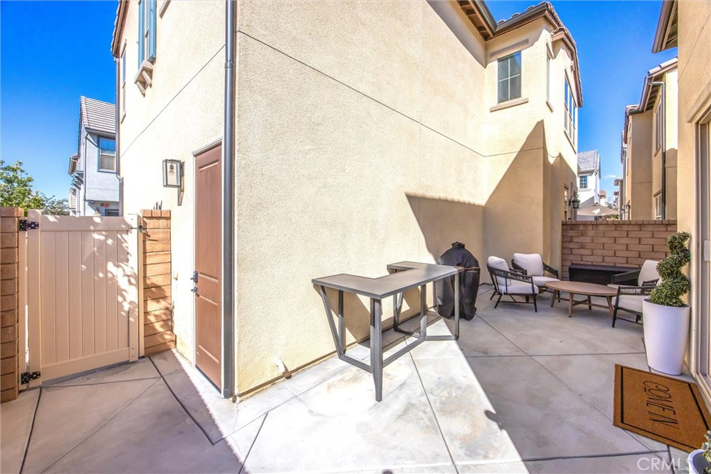 7442 Desert Holly Property Photo 31