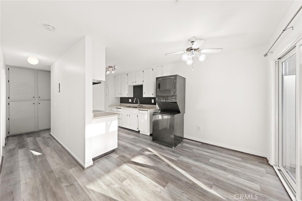 1800 E Heim Property Photo 4