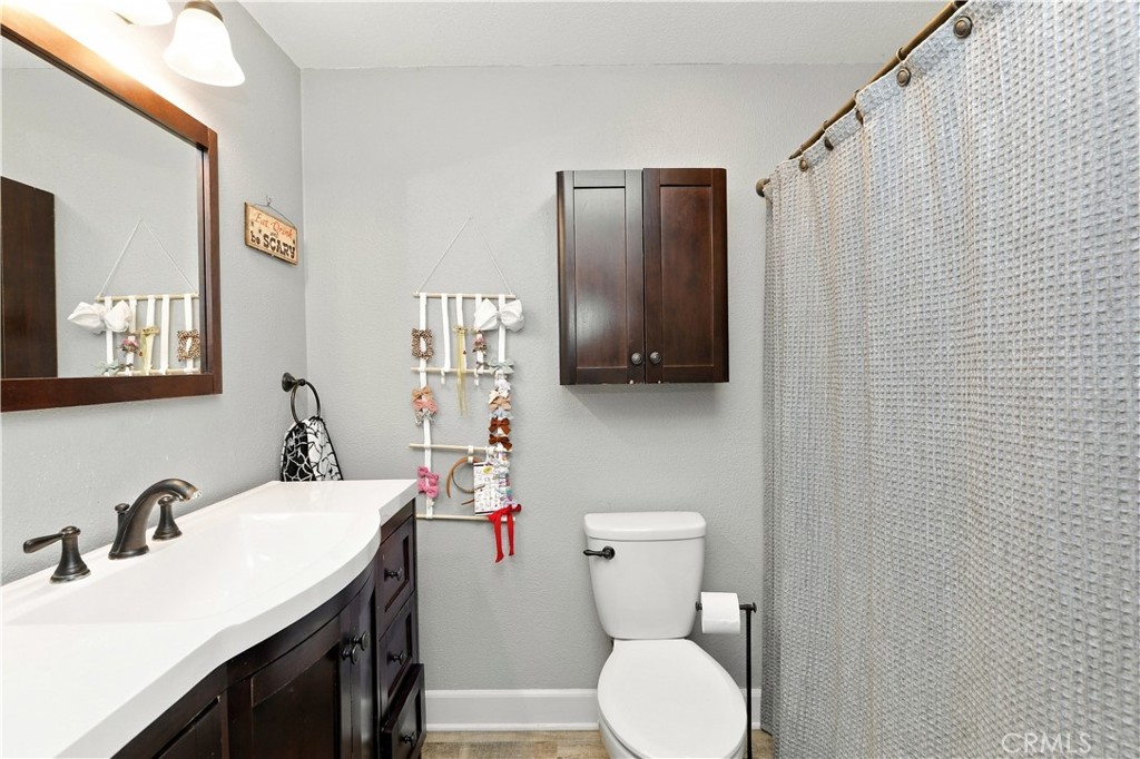 2065 W Ontario Property Photo 14