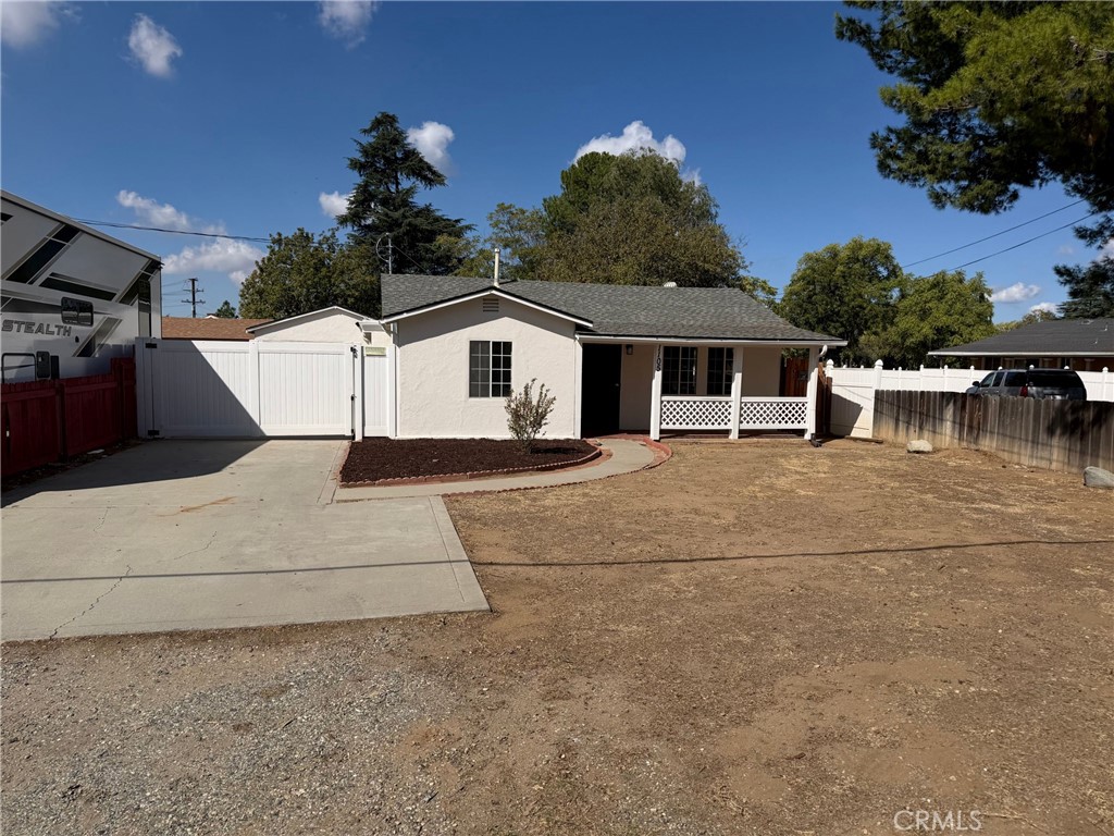 1105 Edgar Property Photo 1