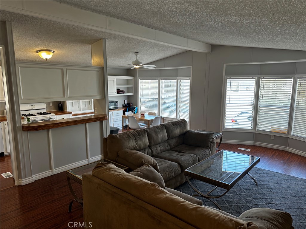 20843 Waalew Property Photo 6