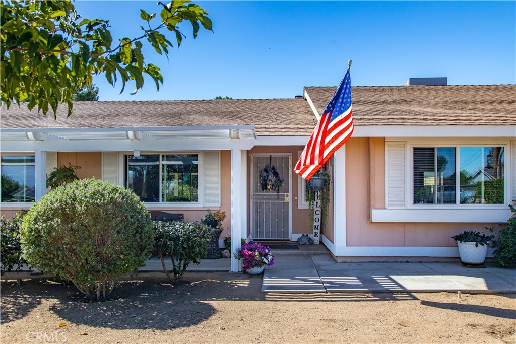 18087 Yucca Street Property Photo 2