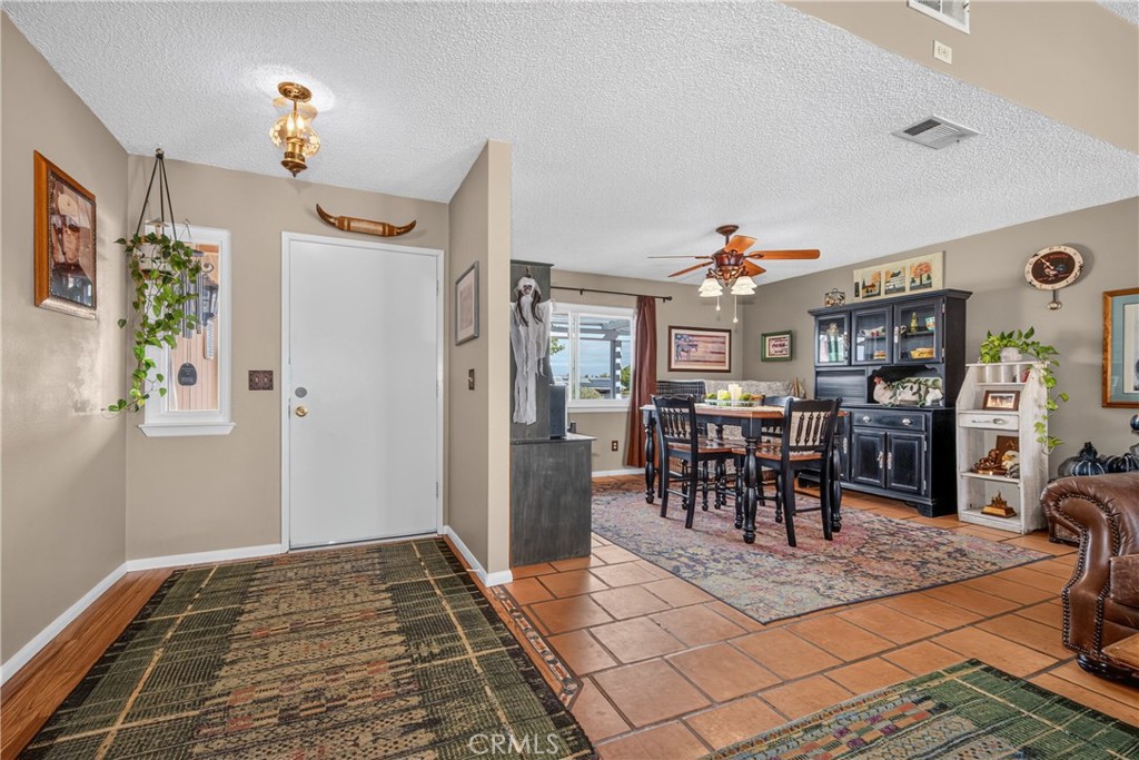 18087 Yucca Street Property Photo 6
