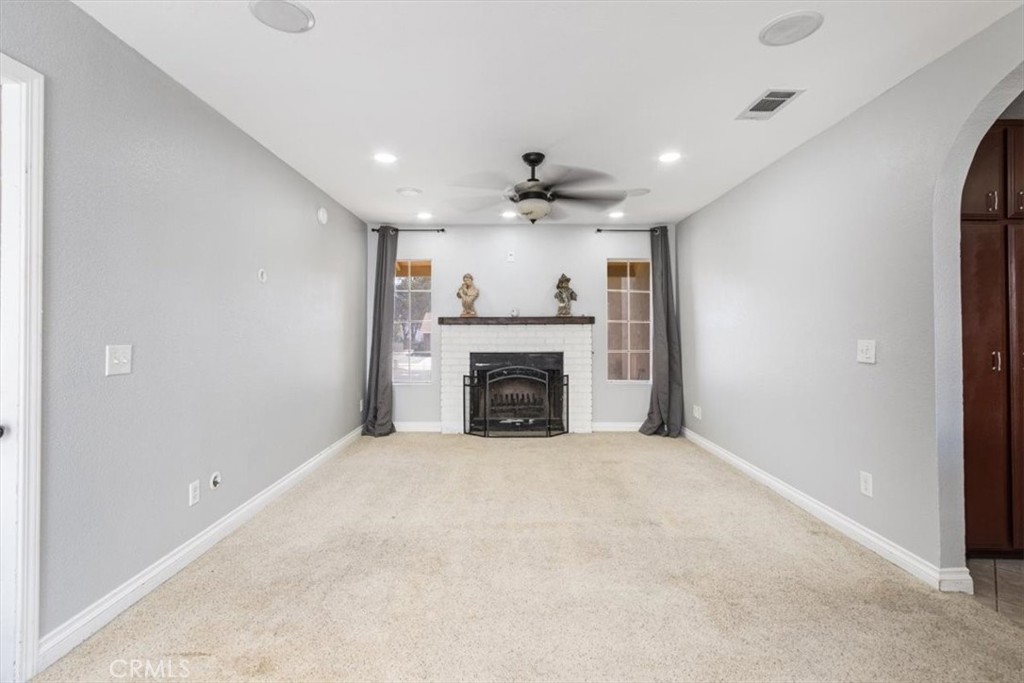 1423 W Hoffer Property Photo 22