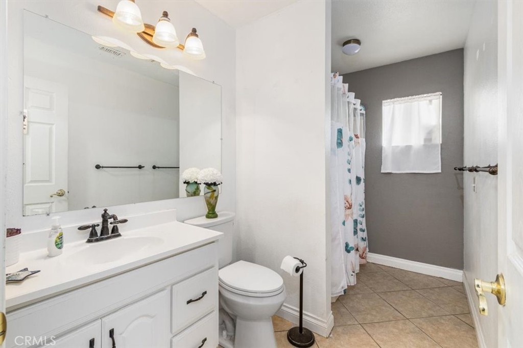 1423 W Hoffer Property Photo 23
