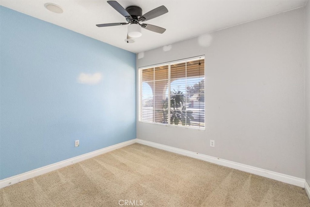1423 W Hoffer Property Photo 26