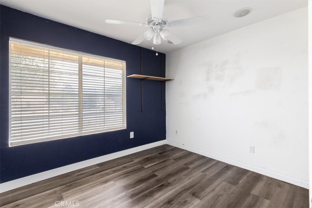 1423 W Hoffer Property Photo 27