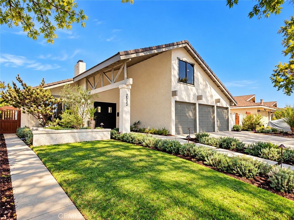 2533 E Tennyson Property Photo 17