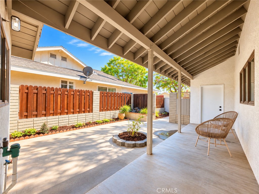 2533 E Tennyson Property Photo 35
