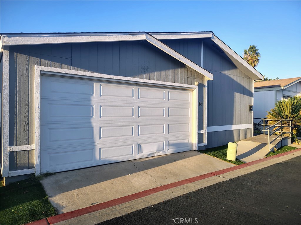 80 E Dawes St 69 Property Photo 1