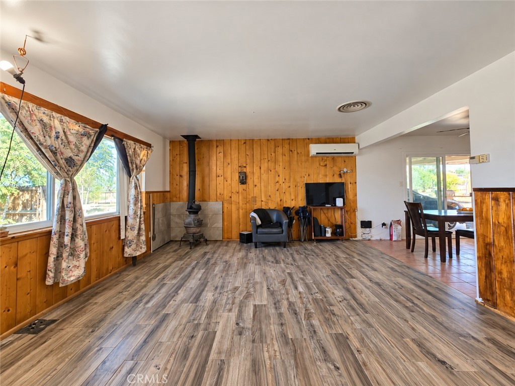 32461 Morse Lane Property Photo 4