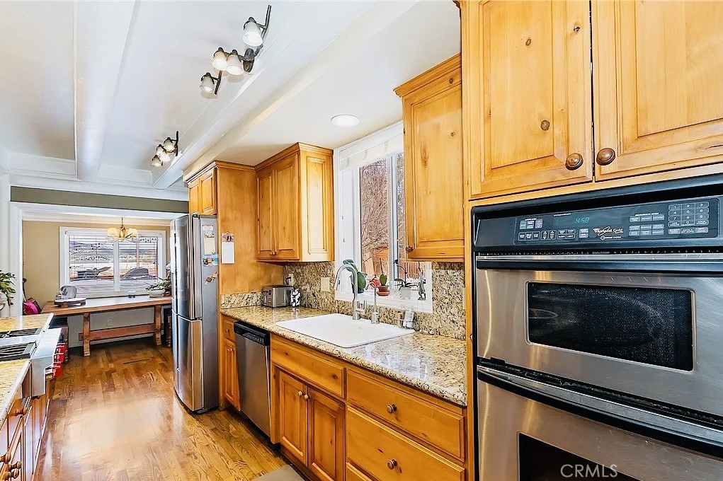 41313 Eastwood Property Photo 5