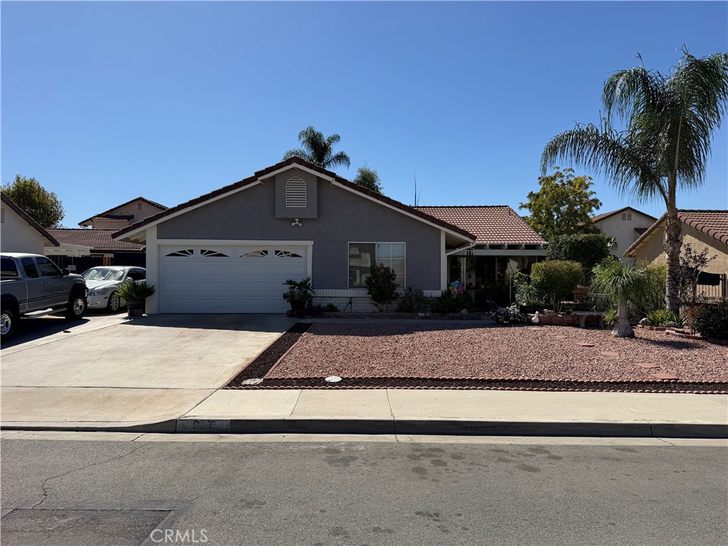 986 Clover Property Photo 1