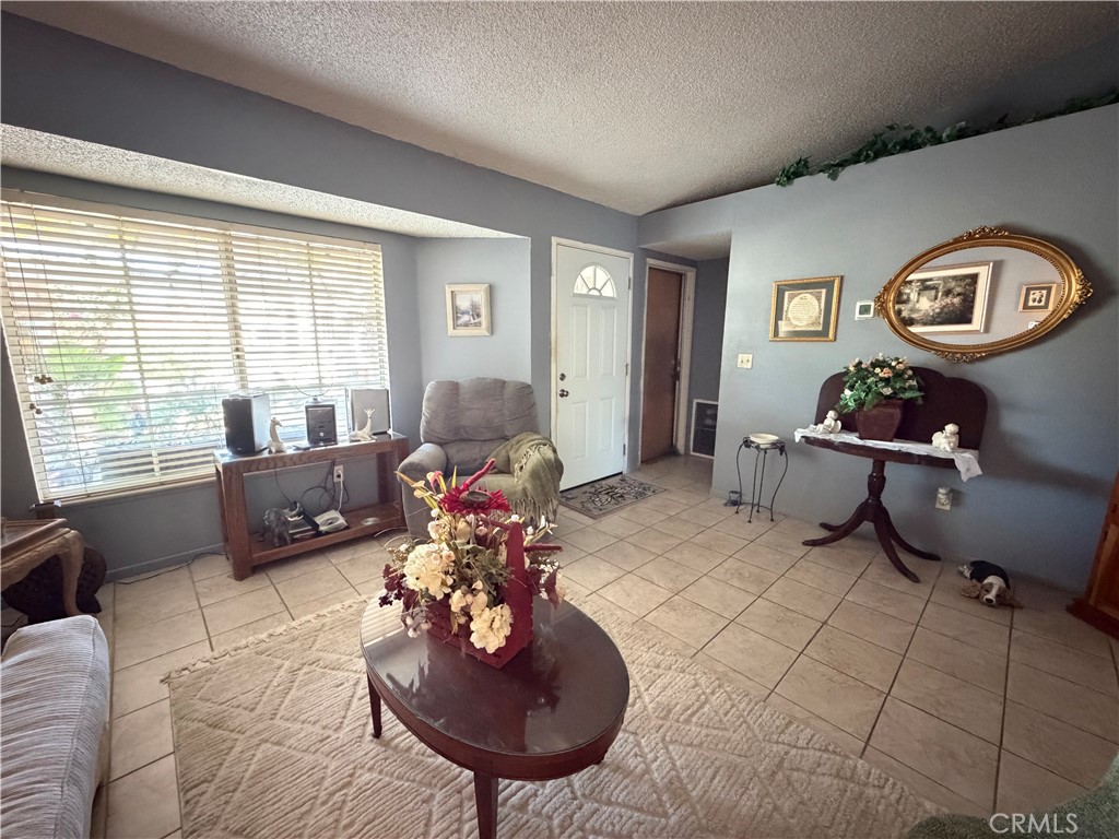 986 Clover Property Photo 6