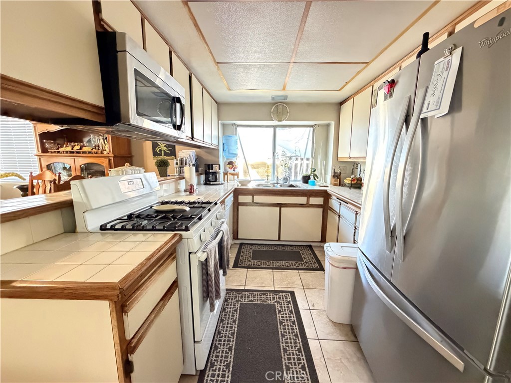 986 Clover Property Photo 8