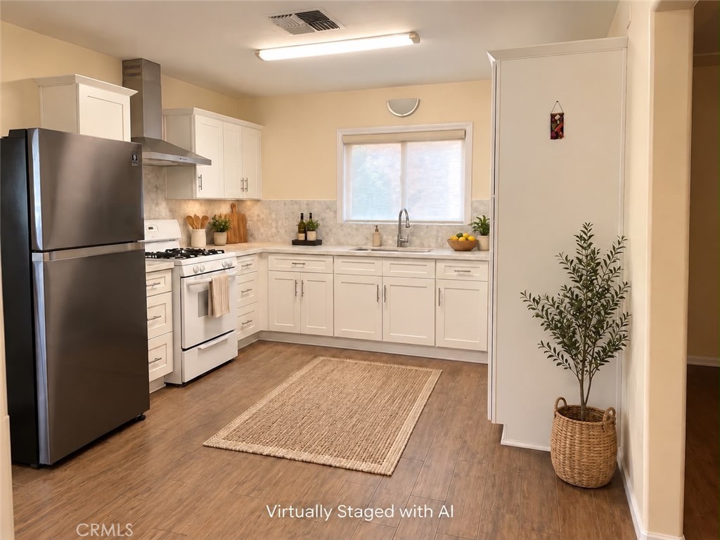 312 W Lugonia Property Photo 13