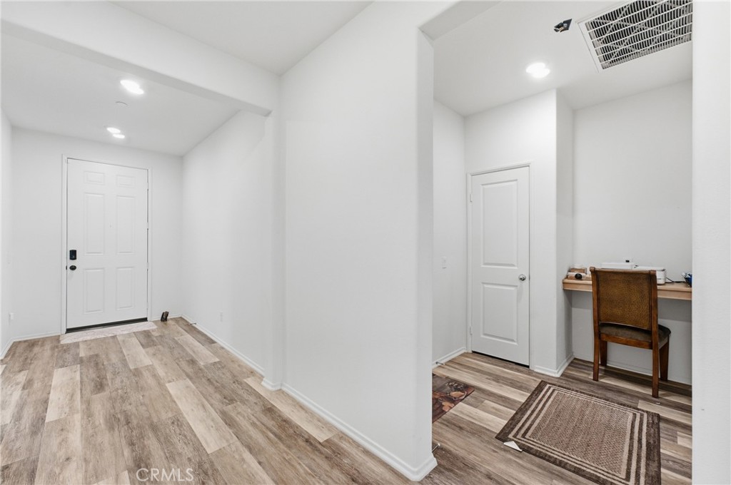 30171 Honor Court Property Photo 5