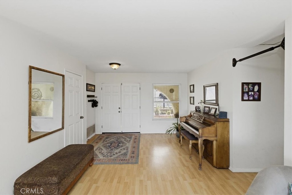 2715 Brockton Property Photo 2