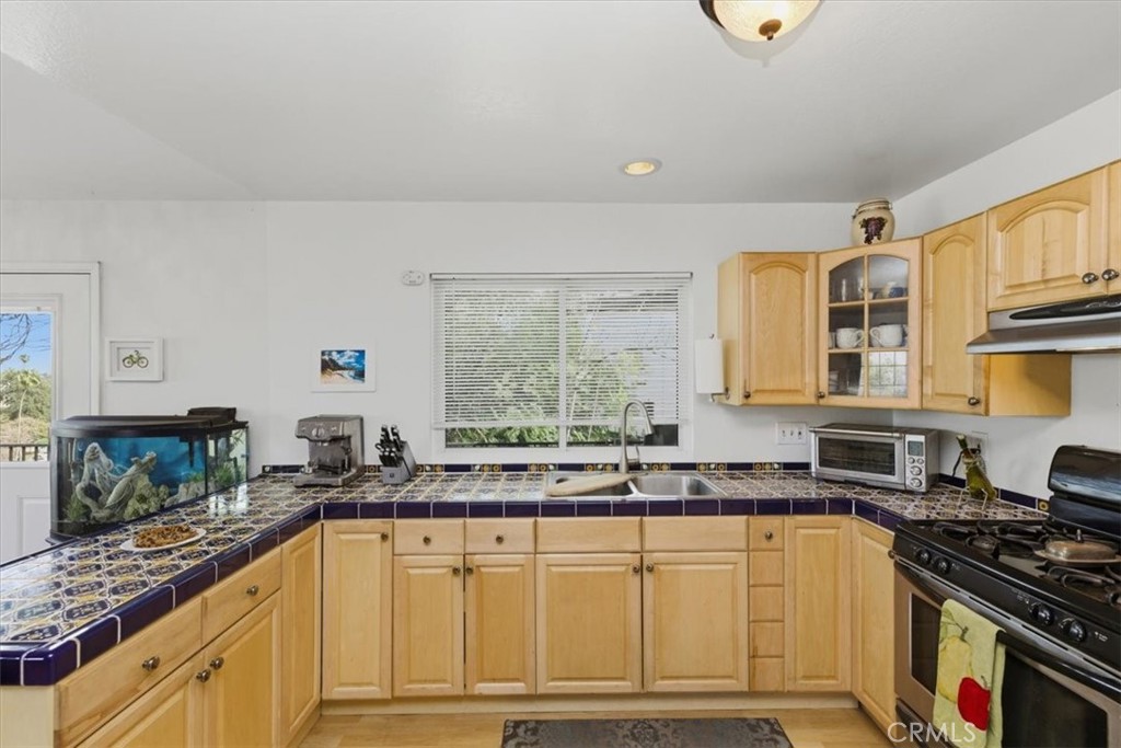 2715 Brockton Property Photo 31