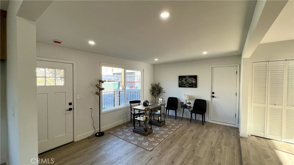 918 E 68th Street Property Photo 15