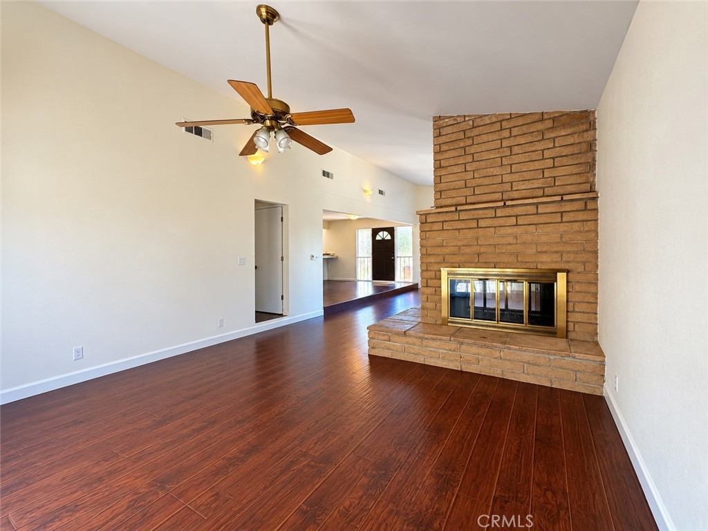 23874 Rhodes Avenue Property Photo 12