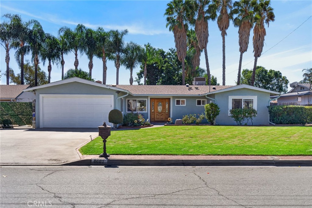 8681 La Grande Street Property Photo 2