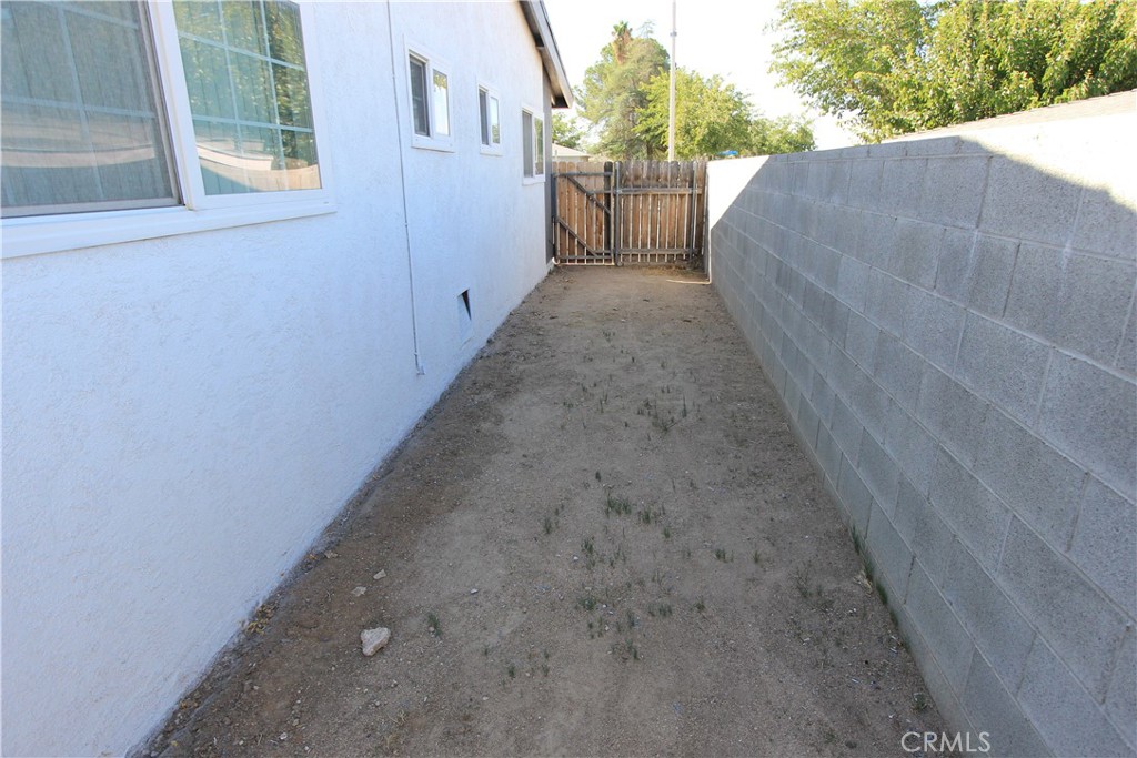 16258 Forrest Property Photo 5