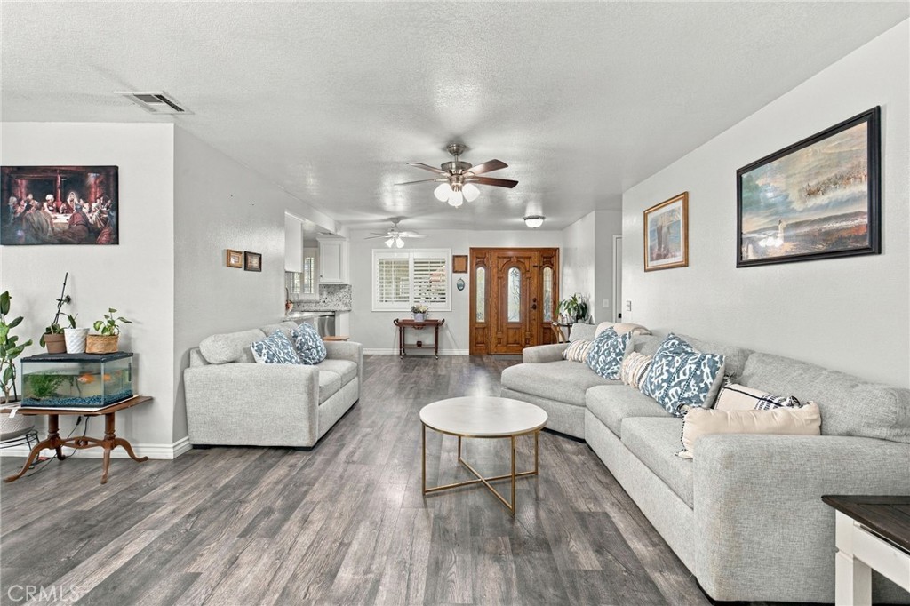 11216 Jurupa Road Property Photo 7