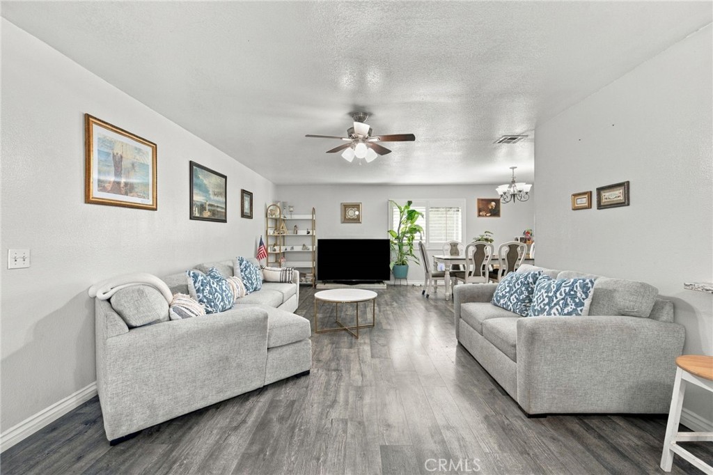 11216 Jurupa Road Property Photo 10