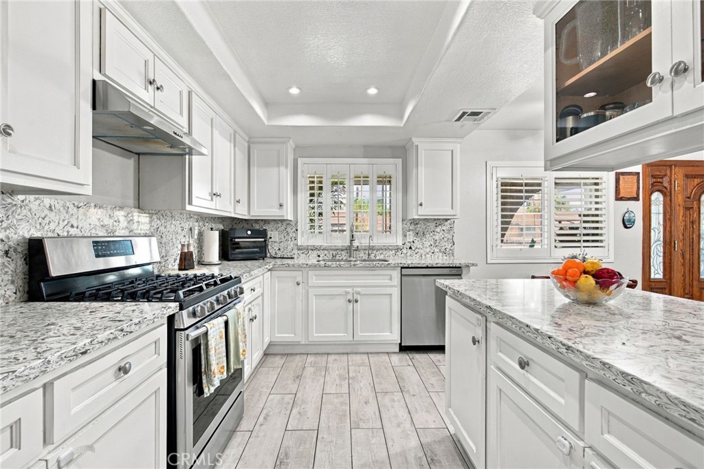 11216 Jurupa Road Property Photo 11