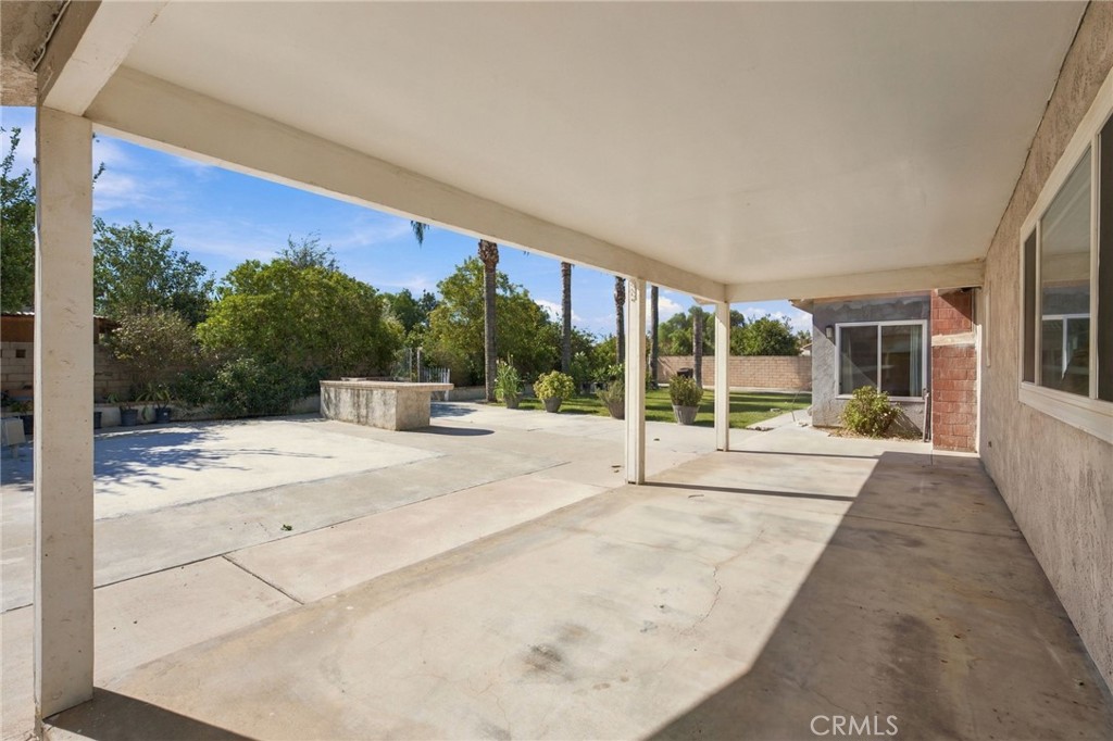 11216 Jurupa Road Property Photo 25