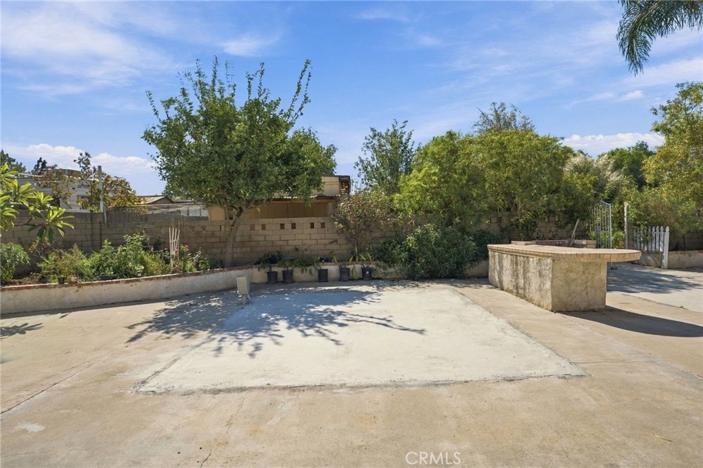 11216 Jurupa Road Property Photo 26